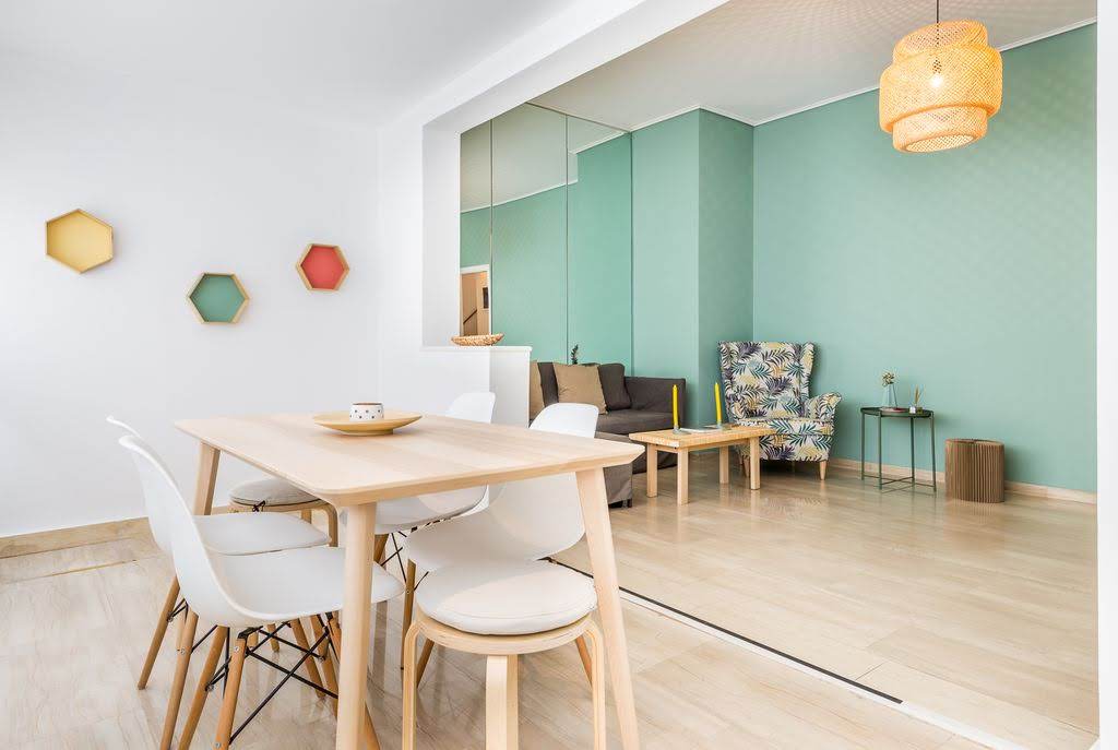 Pagkrati maisonette living and dining area